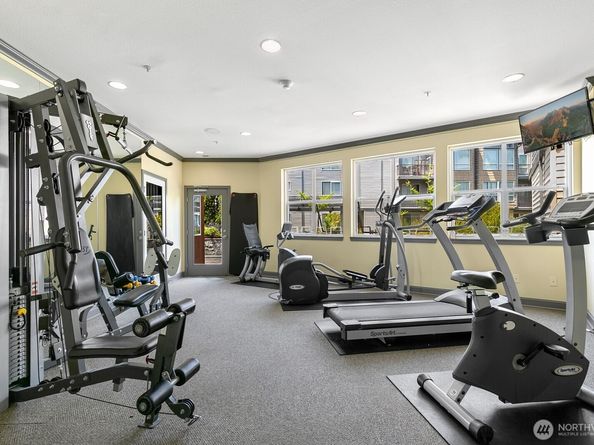 225 Logan Avenue S B355, Renton WA 98057