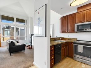 225 Logan Avenue S B355, Renton WA 98057