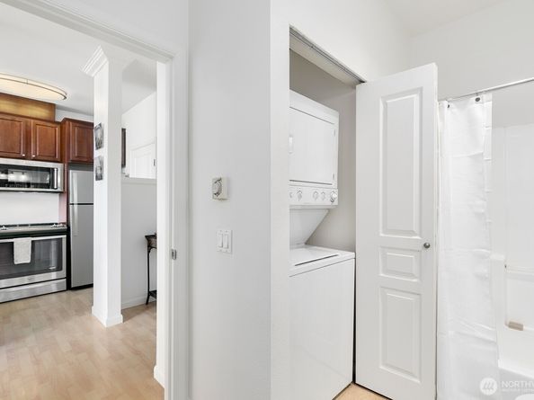 225 Logan Avenue S B355, Renton WA 98057