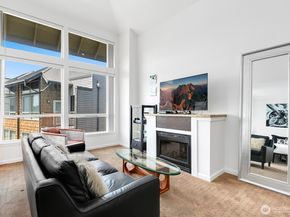 225 Logan Avenue S B355, Renton WA 98057