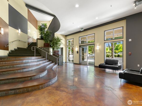225 Logan Avenue S B355, Renton WA 98057