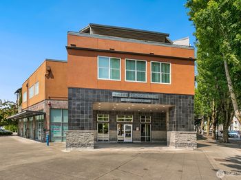 225 Logan Avenue S