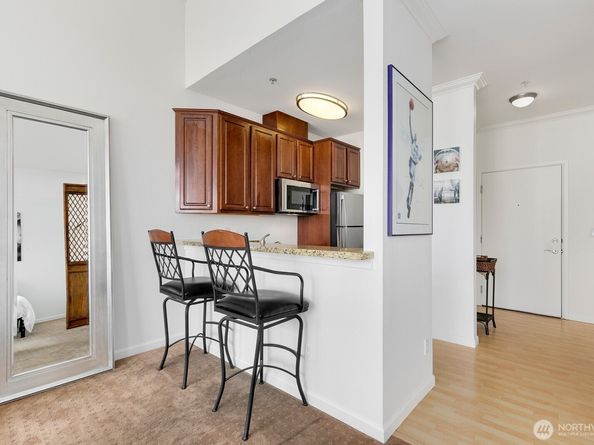 225 Logan Avenue S B355, Renton WA 98057