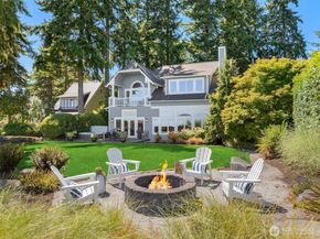 10668 NE Manor Lane, Bainbridge Island WA 98110