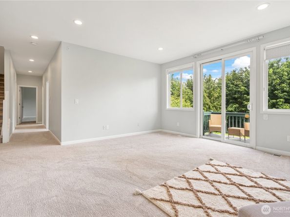 15518 129th Avenue NE, Woodinville WA 98072