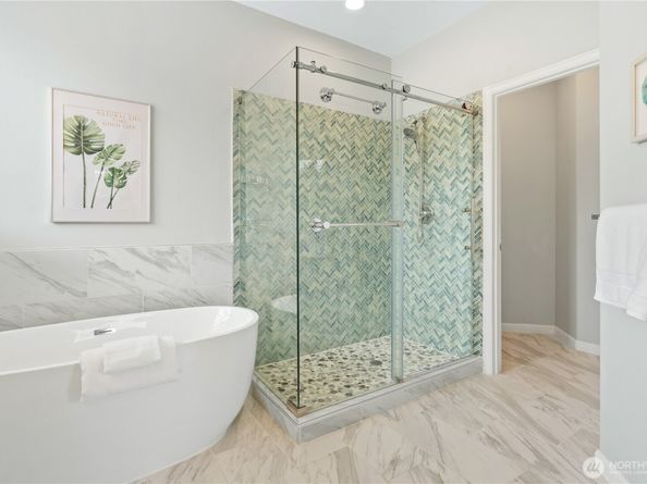 15518 129th Avenue NE, Woodinville WA 98072