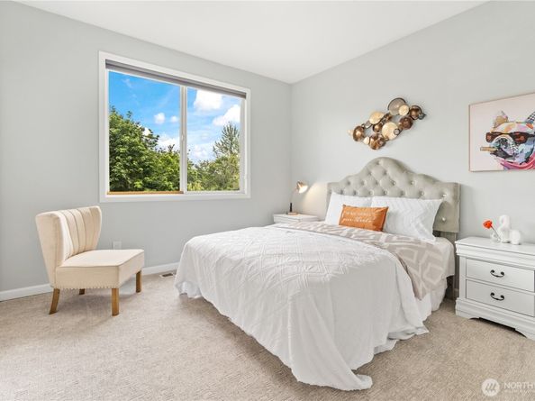 15518 129th Avenue NE, Woodinville WA 98072