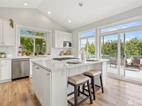 15518 129th Avenue NE, Woodinville WA 98072