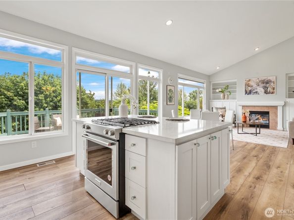 15518 129th Avenue NE, Woodinville WA 98072