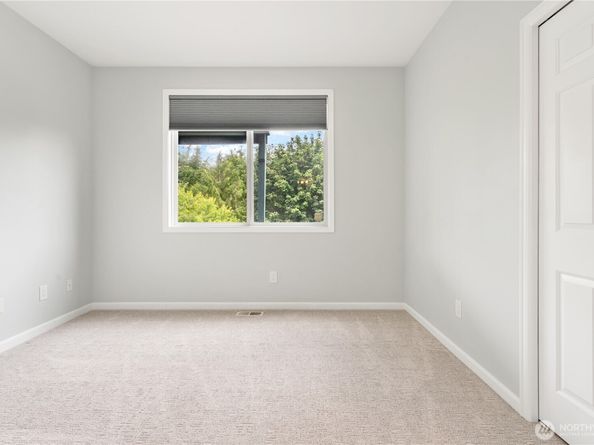 15518 129th Avenue NE, Woodinville WA 98072