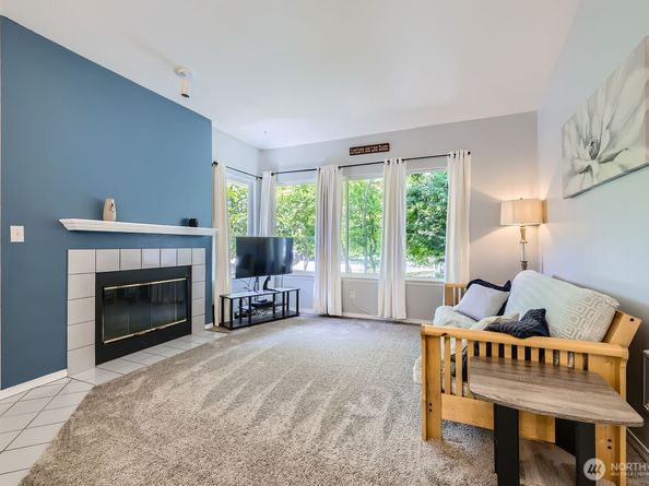 9210 Market Place F202, Lake Stevens WA 98258