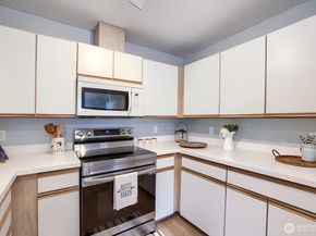 9210 Market Place F202, Lake Stevens WA 98258