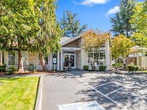 9210 Market Place F202, Lake Stevens WA 98258