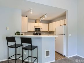 9210 Market Place F202, Lake Stevens WA 98258