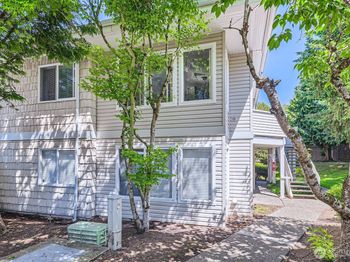 9210 Market Place