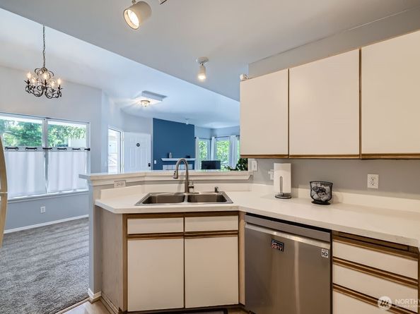 9210 Market Place F202, Lake Stevens WA 98258