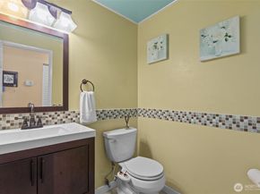 6830 SE Arlington Place, Port Orchard WA 98367