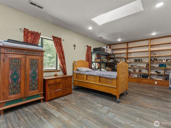 6830 SE Arlington Place, Port Orchard WA 98367