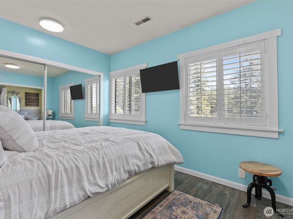6830 SE Arlington Place, Port Orchard WA 98367