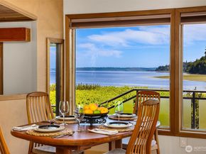 9882 Manitou Beach Drive NE, Bainbridge Island WA 98110