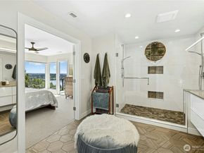 3347 Amak Lane, Bremerton WA 98310
