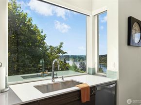 3347 Amak Lane, Bremerton WA 98310
