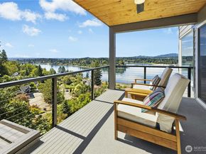 3347 Amak Lane, Bremerton WA 98310