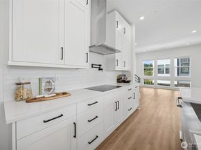 18814 99th Court NE A, Bothell WA 98011