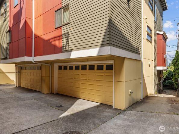 7747 Sand Point Way NE A, Seattle WA 98115