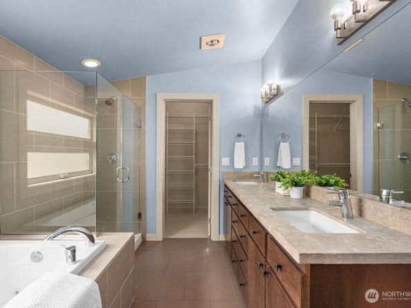 7747 Sand Point Way NE A, Seattle WA 98115