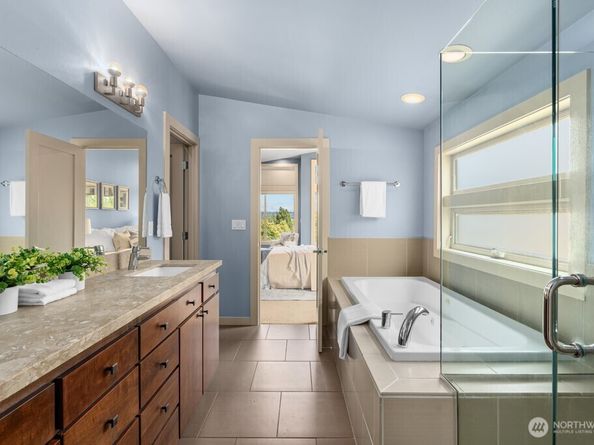 7747 Sand Point Way NE A, Seattle WA 98115