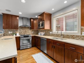 7747 Sand Point Way NE A, Seattle WA 98115
