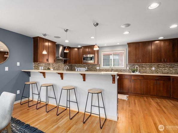 7747 Sand Point Way NE A, Seattle WA 98115