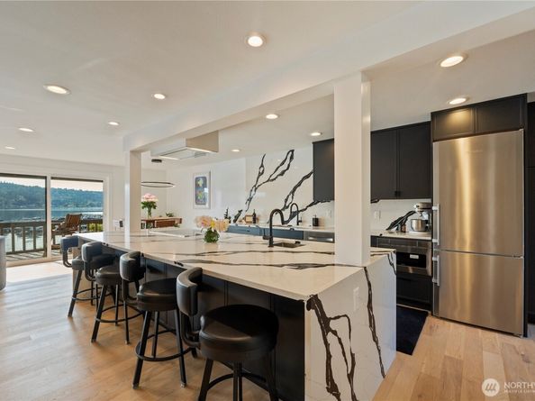 17514 NE 40th Place J3, Redmond WA 98052