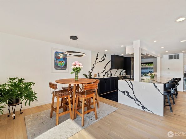 17514 NE 40th Place J3, Redmond WA 98052