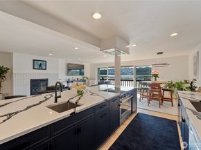 17514 NE 40th Place J3, Redmond WA 98052
