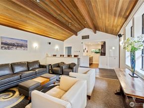 17514 NE 40th Place J3, Redmond WA 98052