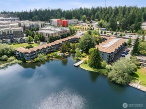 19414 Aurora Avenue N 203, Shoreline WA 98133