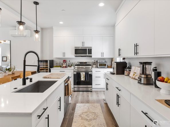 21511 50th Avenue W E, Mountlake Terrace WA 98043