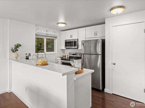 2636 22nd Avenue W 101, Seattle WA 98199