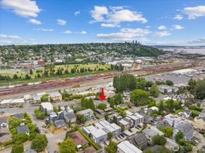 2636 22nd Avenue W 101, Seattle WA 98199
