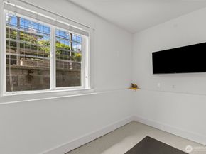 4252 Williams Avenue W, Seattle WA 98199