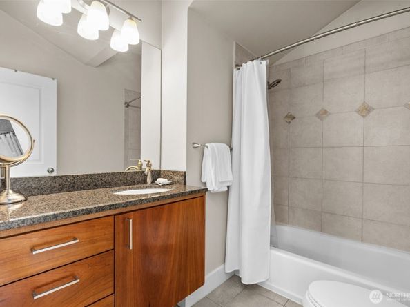4252 Williams Avenue W, Seattle WA 98199
