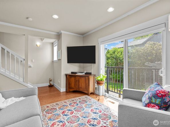 4252 Williams Avenue W, Seattle WA 98199