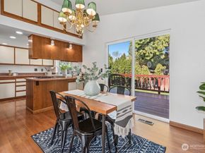 612 S 27th Court, Renton WA 98055