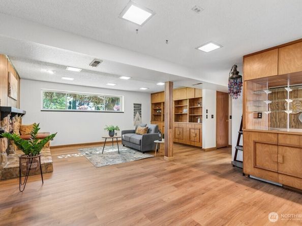 612 S 27th Court, Renton WA 98055