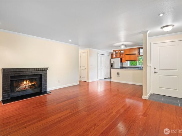 14010 NE 181st Place C102, Woodinville WA 98072