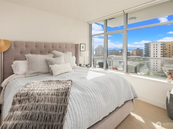 583 Battery Street 1405N, Seattle WA 98121