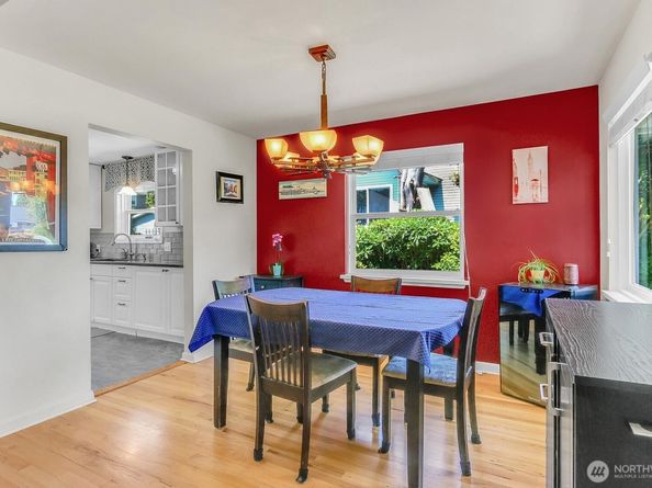 11729 Phinney Avenue N, Seattle WA 98133