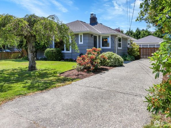 11729 Phinney Avenue N, Seattle WA 98133